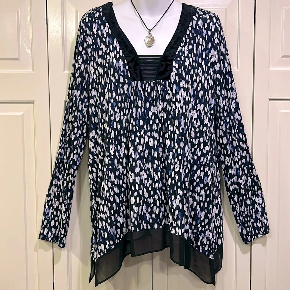 Simply Vera Wang Navy & White Flared Hem Women’s Blouse Size Large